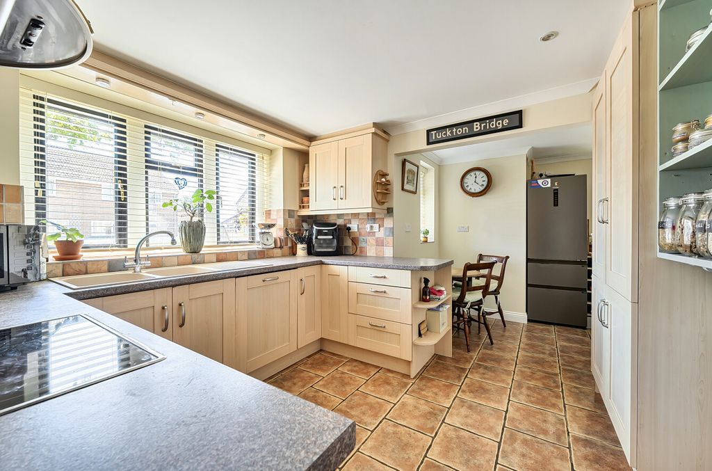 Property photo 2 of 25 1502507 (4).Jpg