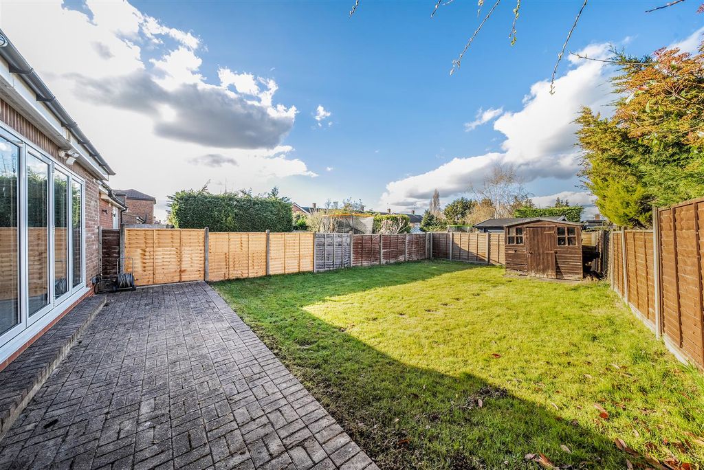 Property photo 3 of 22 Garden: