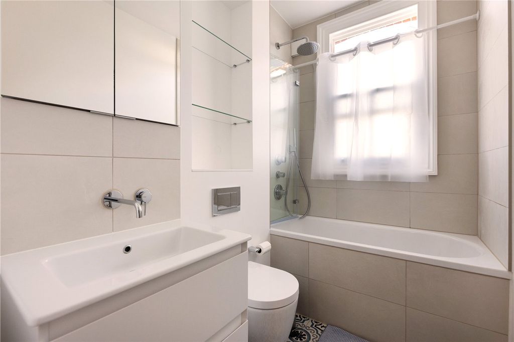 Property photo 3 of 8 Picture No. 04