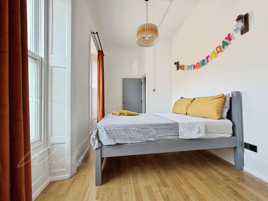 Property photo 2 of 11 Union Bed Use