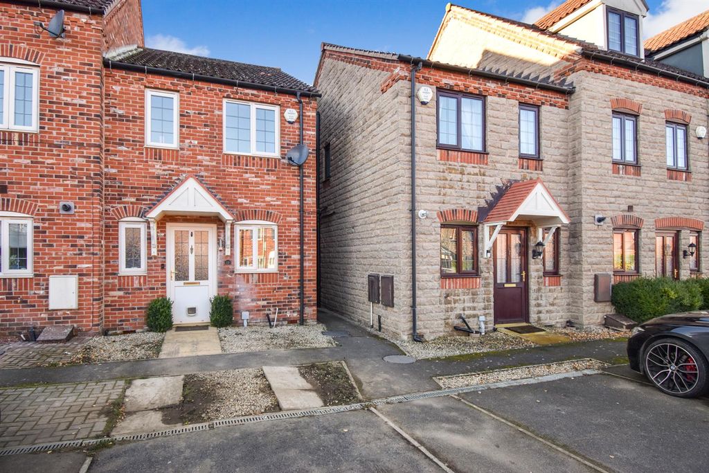 Property photo 1 of 13 Front