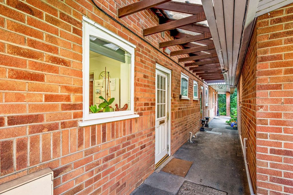 Property photo 3 of 21
