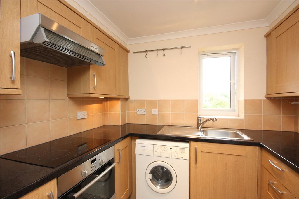 Property photo 3 of 7 Picture No. 06
