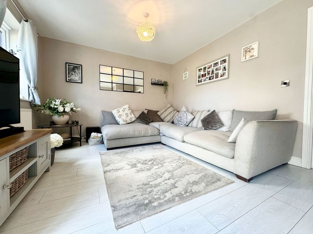 Property photo 3 of 30