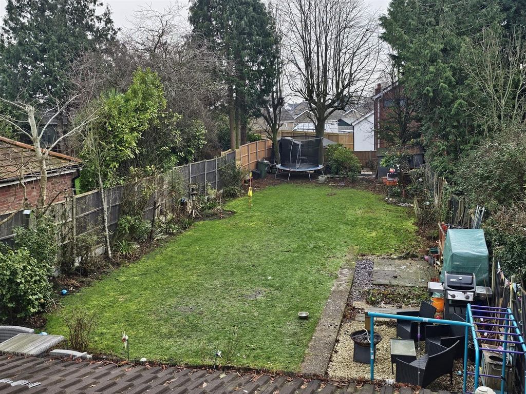 Property photo 3 of 25