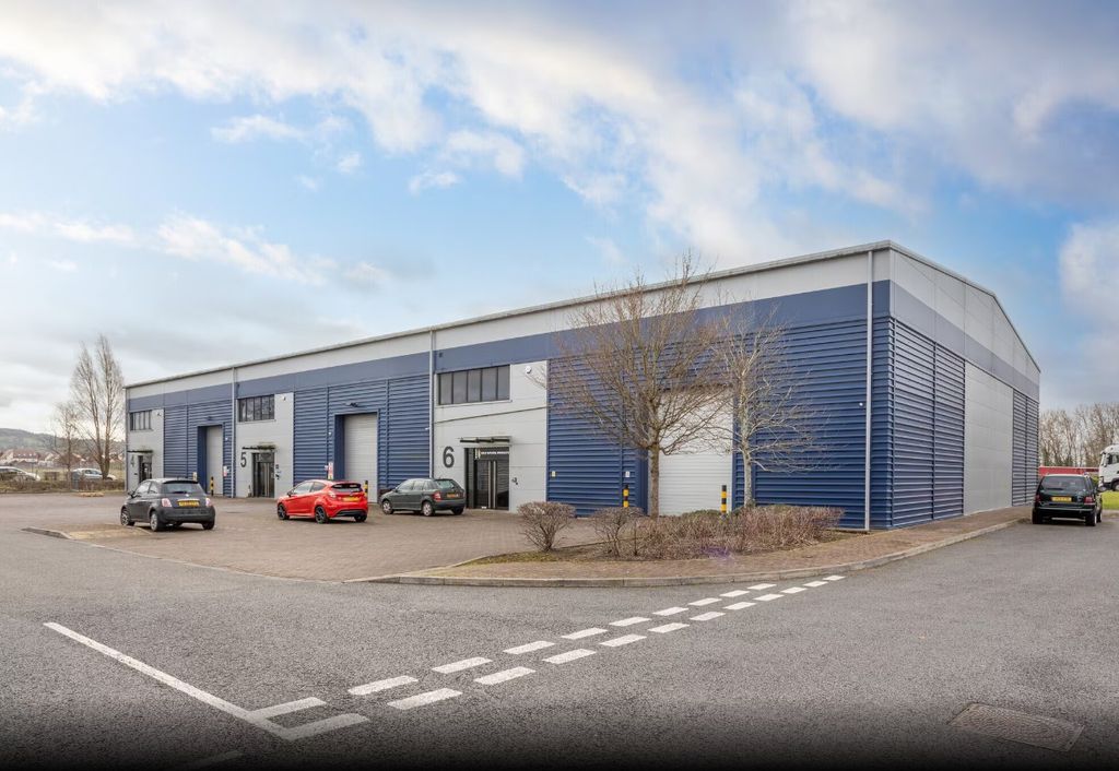 Property photo 1 of 4