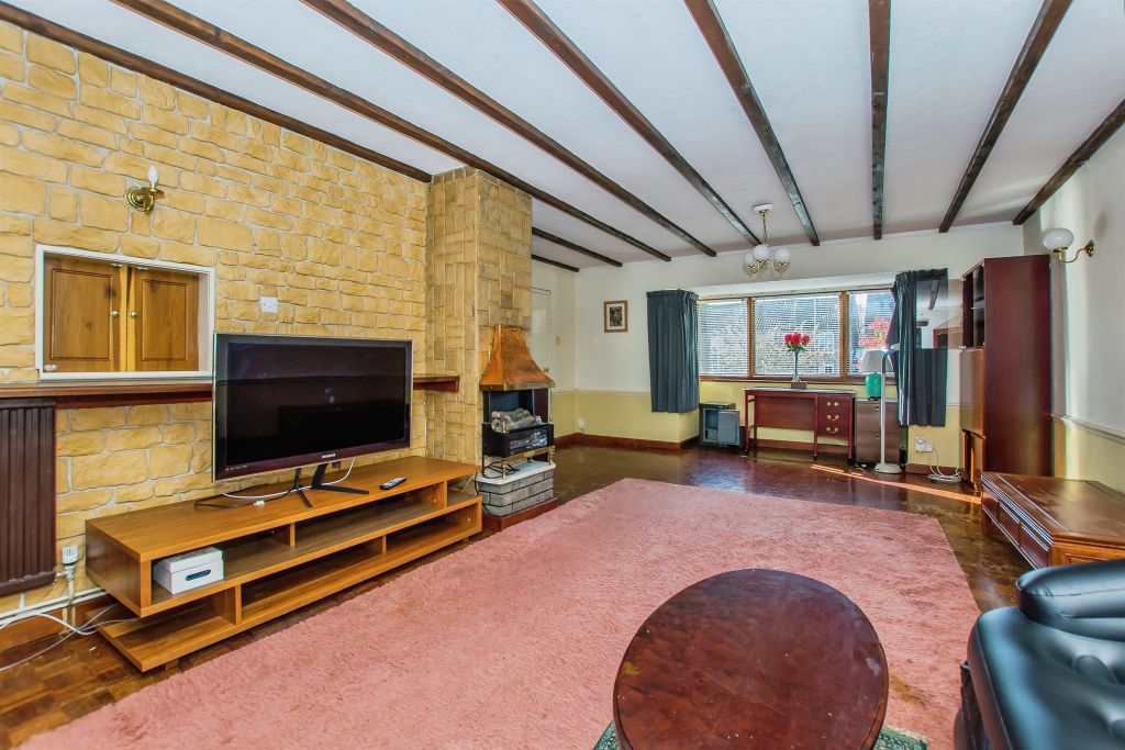 Property photo 2 of 17