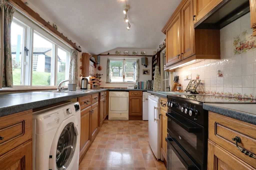 Property photo 3 of 17 3 - Picture No. 24