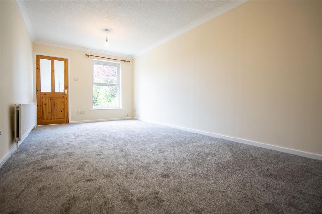 Property photo 2 of 8 Living Room