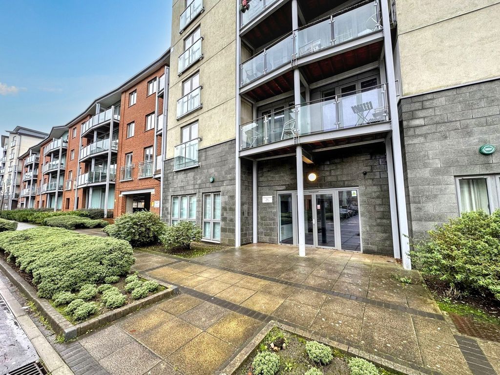 Property photo 2 of 8