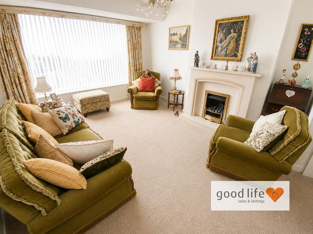 Property photo 2 of 21 20260729_172959579_Ios20 Sea View Street.Jpg