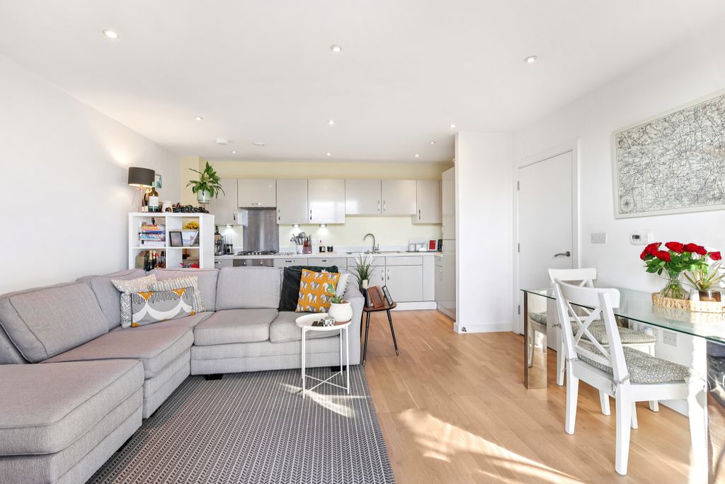 Property photo 2 of 20 Reception | Dining