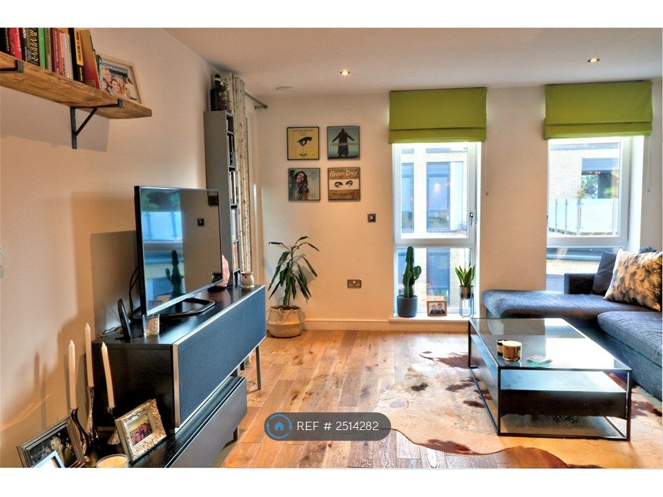Property photo 2 of 8