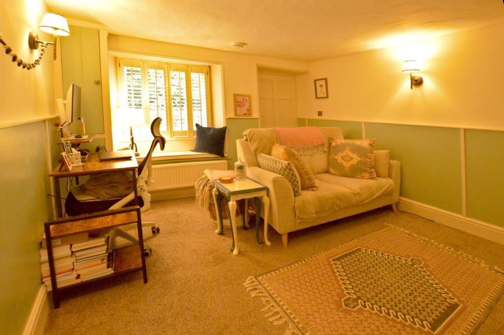 Property photo 3 of 21 10 Caistor Lane Tealby 9Thsep26 (15) Aaa
