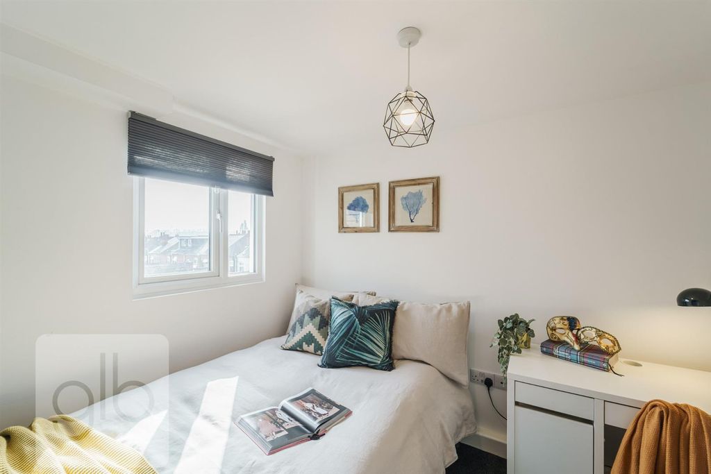 Property photo 1 of 11 3.Png