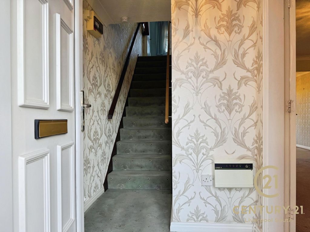 Property photo 2 of 22