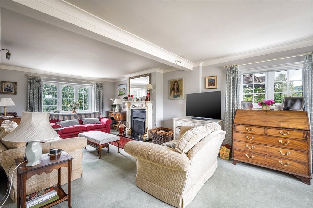 Property photo 2 of 17 Drawing Room