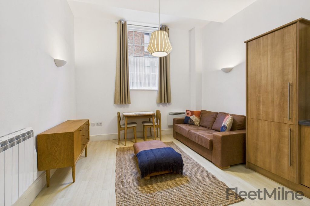 Property photo 1 of 12 Living/Dining Room
