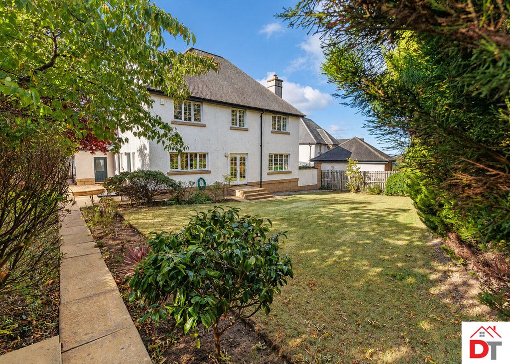 Property photo 1 of 33