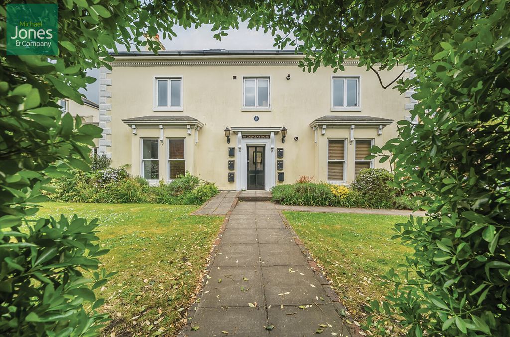 Property photo 1 of 11 External