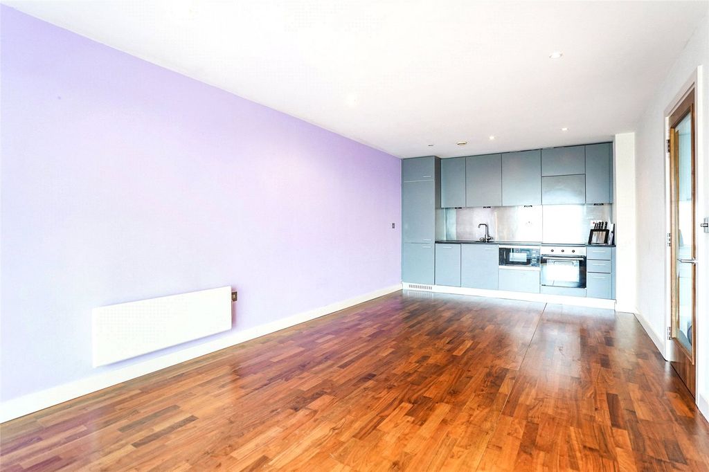 Property photo 3 of 10 Picture No. 01