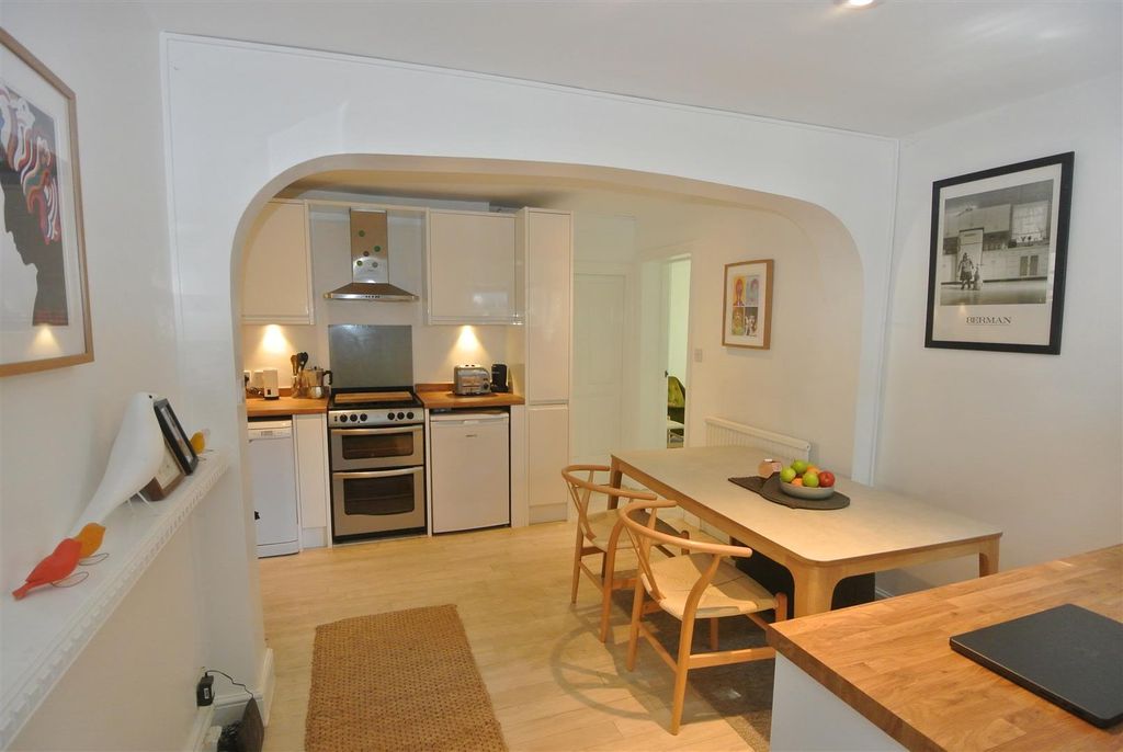 Property photo 3 of 30 Kitchen Breakfast Room 3.Jpg