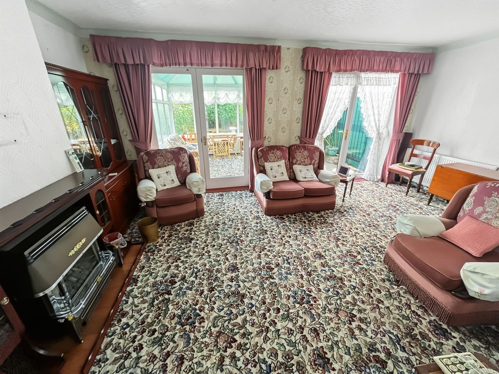 Property photo 3 of 21