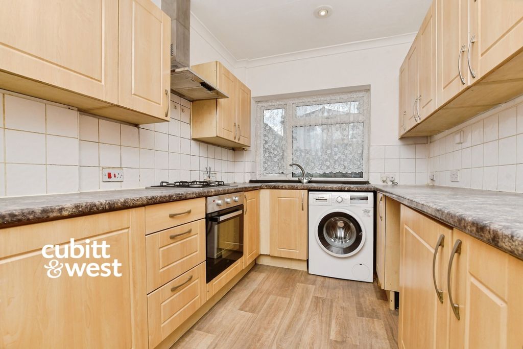 Property photo 2 of 13 1318Cb3A-Dsc_5748