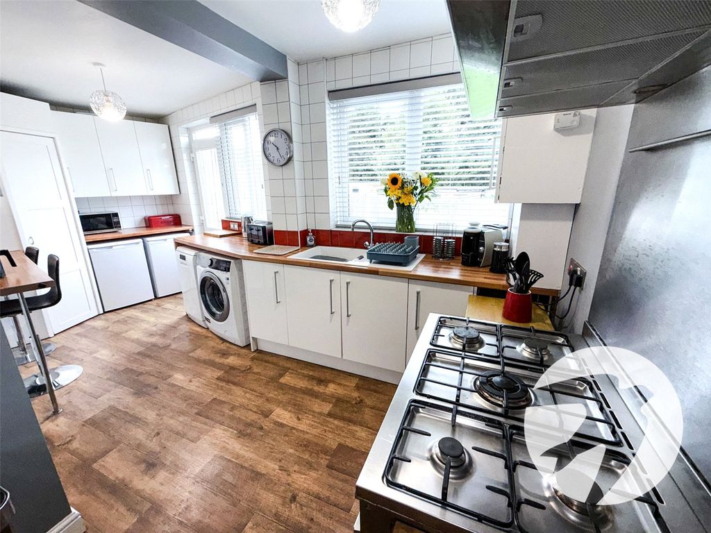 Property photo 3 of 15 Picture No. 05