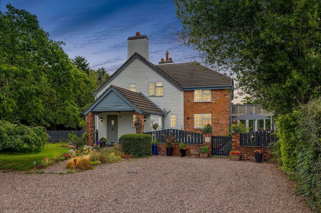 Property photo 1 of 37