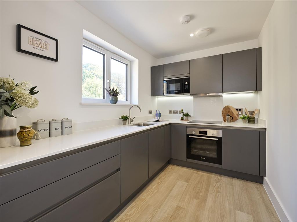Property photo 3 of 5 Kitchen.Jpg