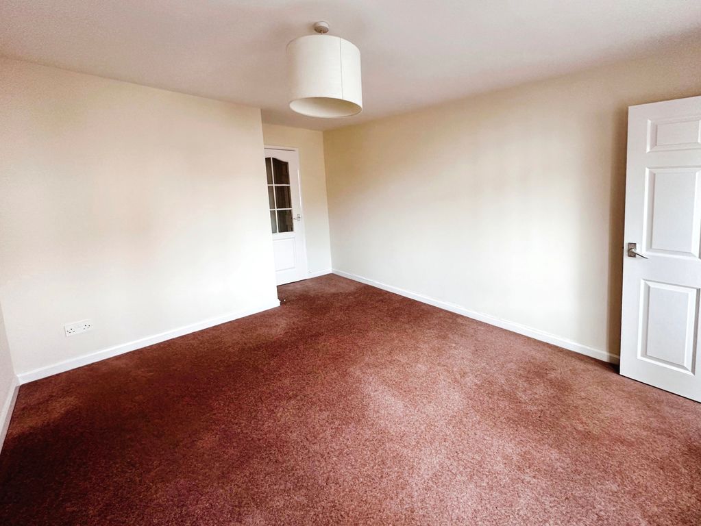 Property photo 3 of 12 Image