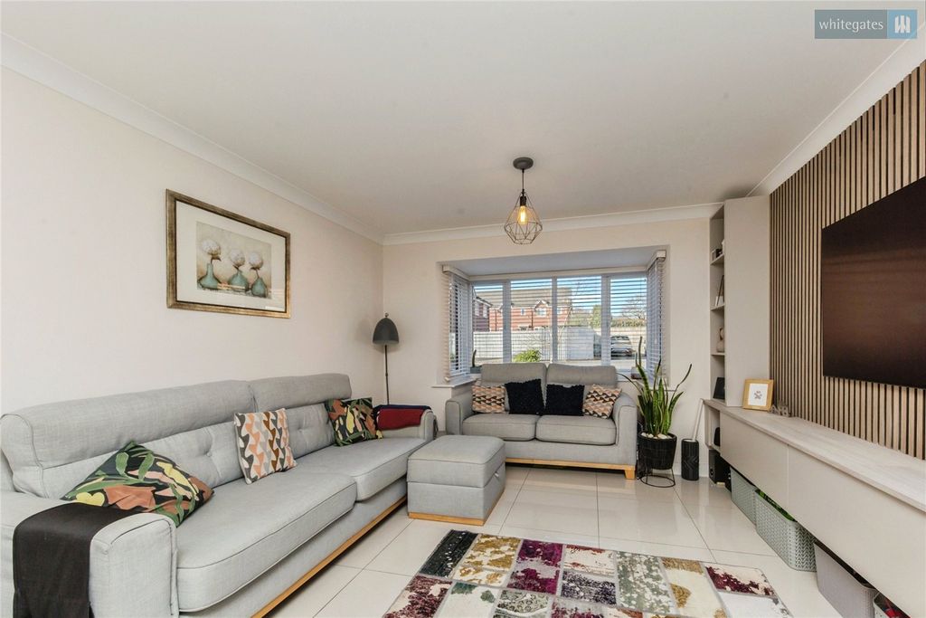 Property photo 2 of 25 Picture No. 04