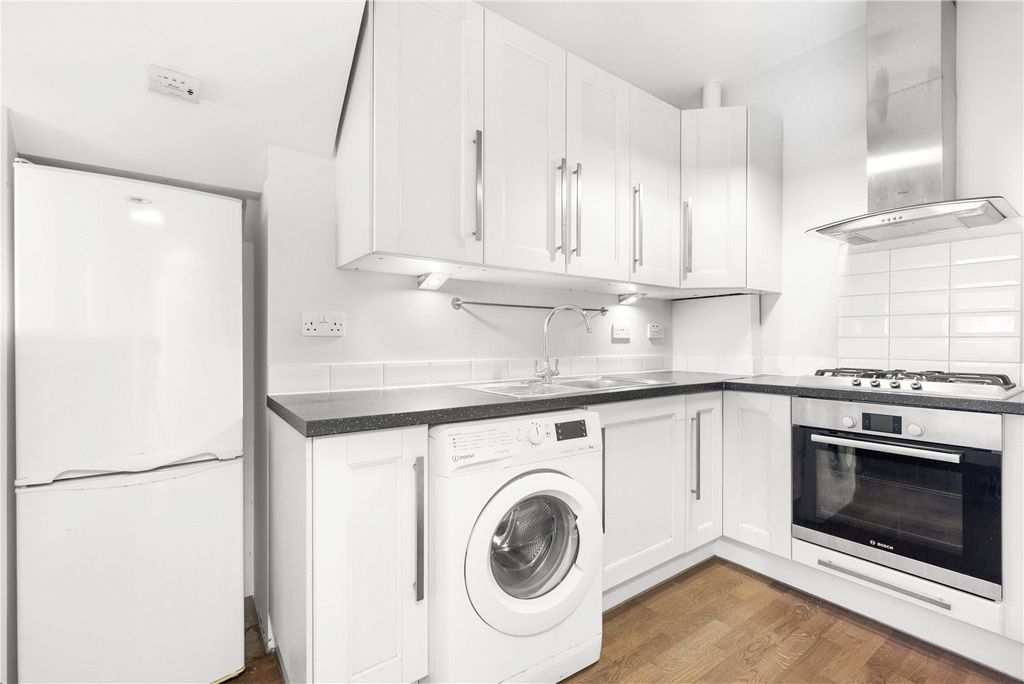 Property photo 3 of 10 Picture No. 08