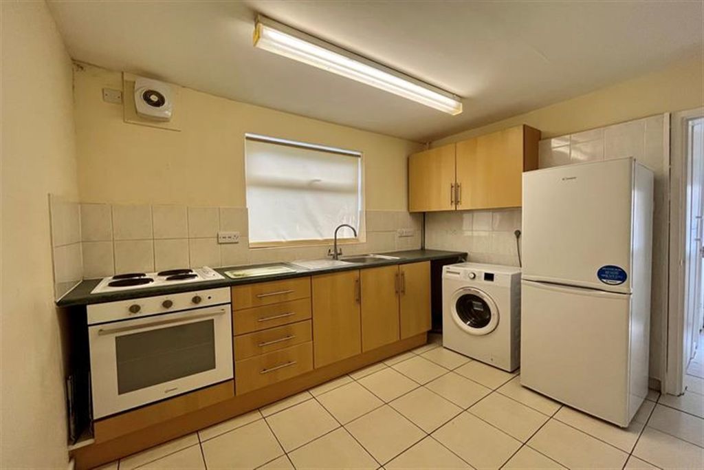 Property photo 1 of 5 (Main)