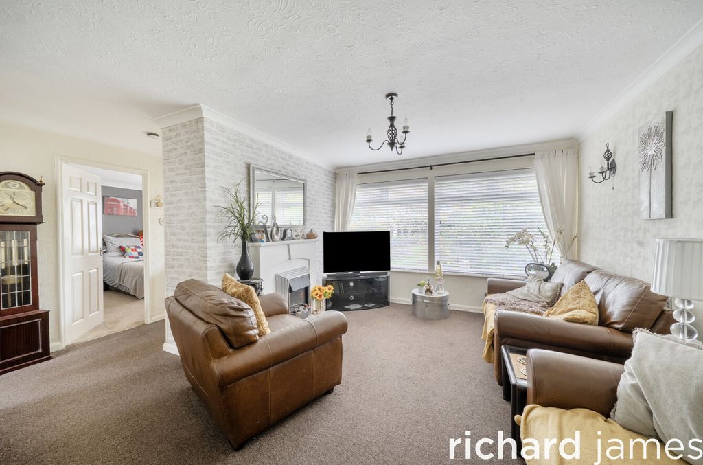 Property photo 2 of 12 6F8B8Ef3Cf2A49589Aa18A27F1B67E8c