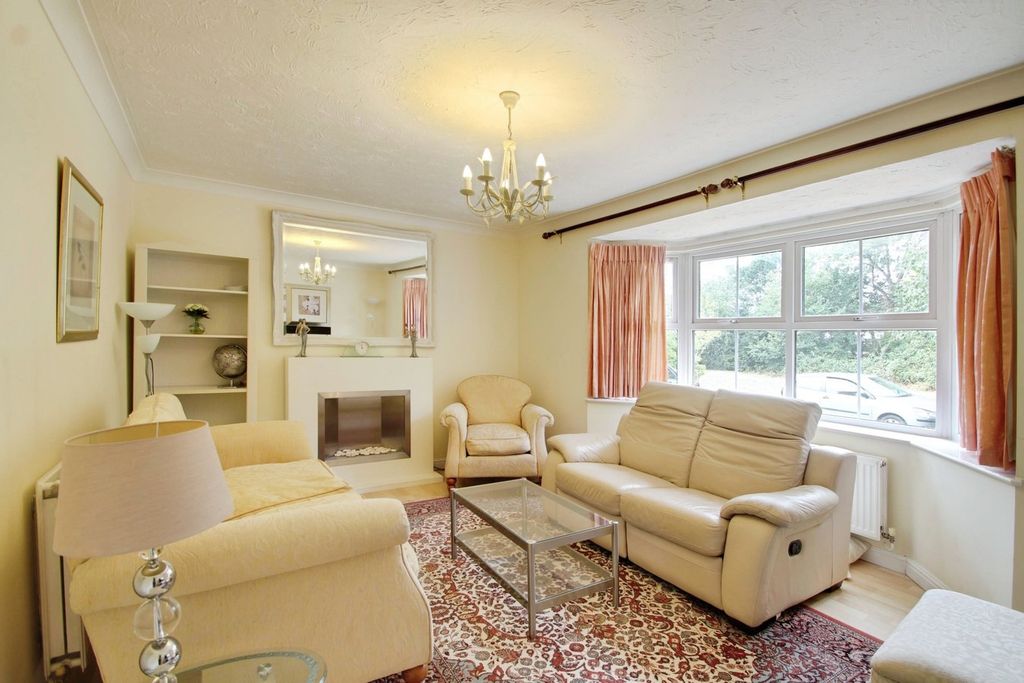 Property photo 2 of 18