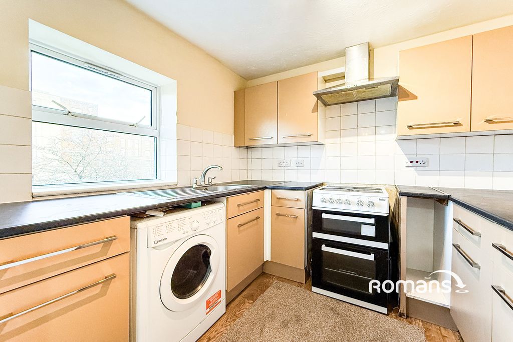 Property photo 2 of 10 Photo