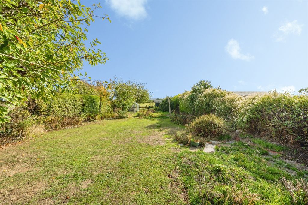 Property photo 2 of 22