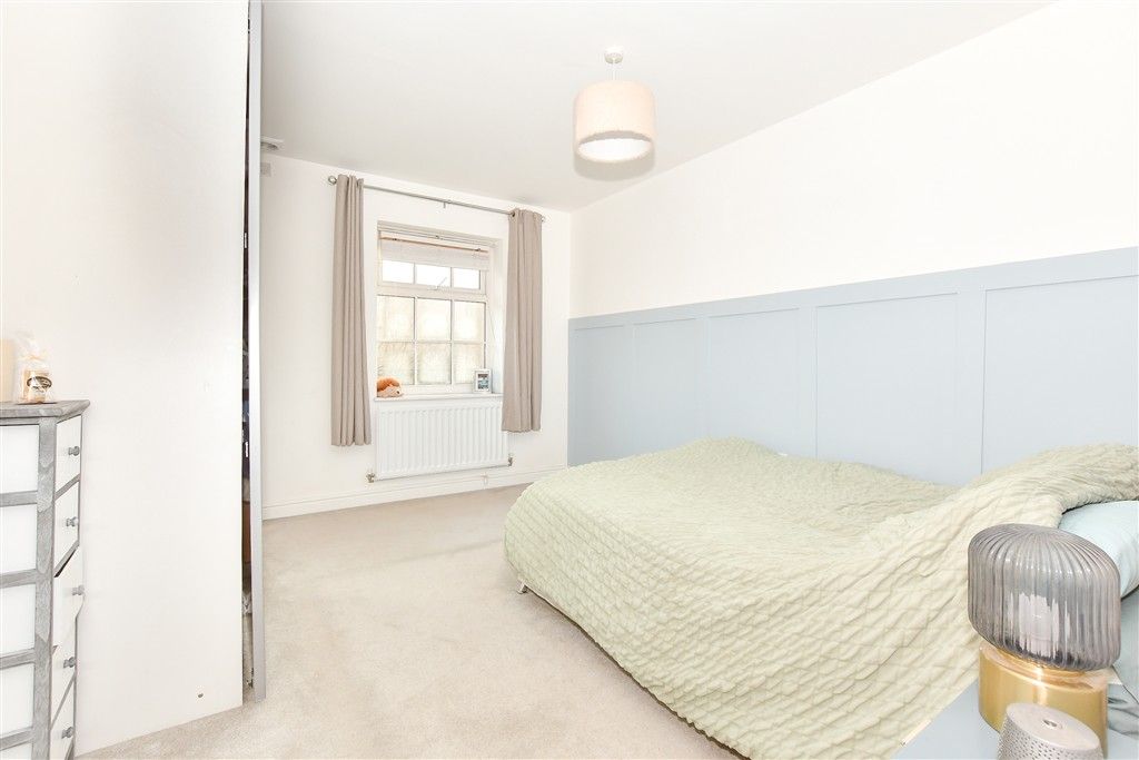 Property photo 3 of 8 Bedroom