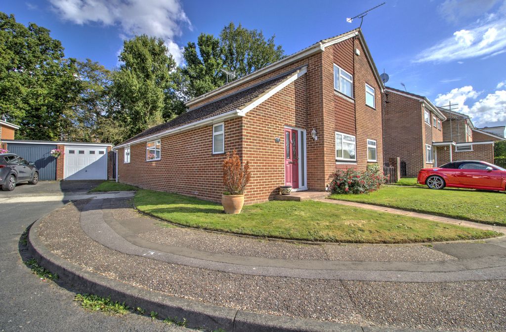 Property photo 1 of 24