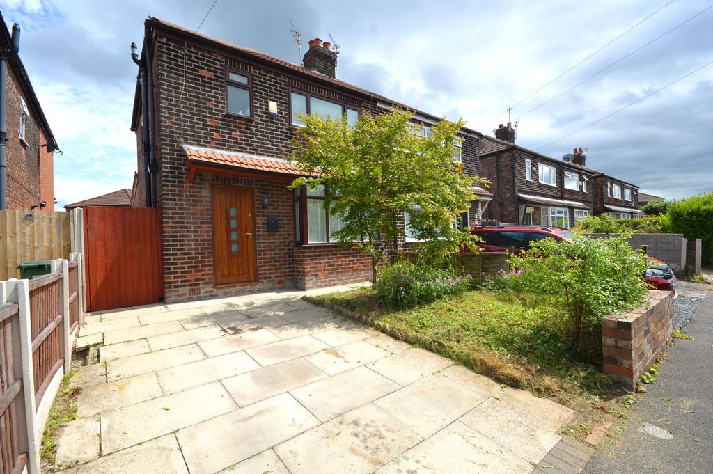 Property photo 1 of 22