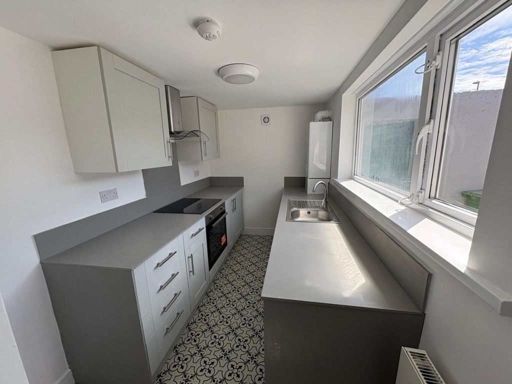Property photo 2 of 9 74F9Aec8-90Bb-43F3-9124-797B14cc3Ea4.Jpg