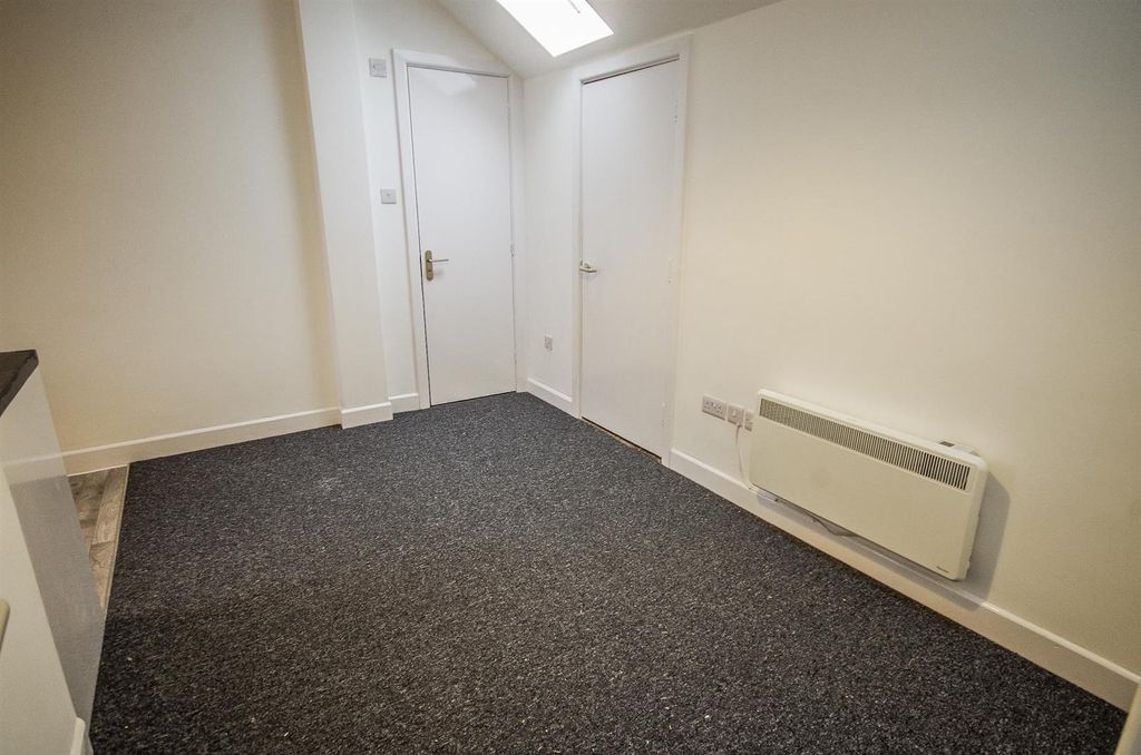 Property photo 2 of 6 8-Imgp2027.Jpg