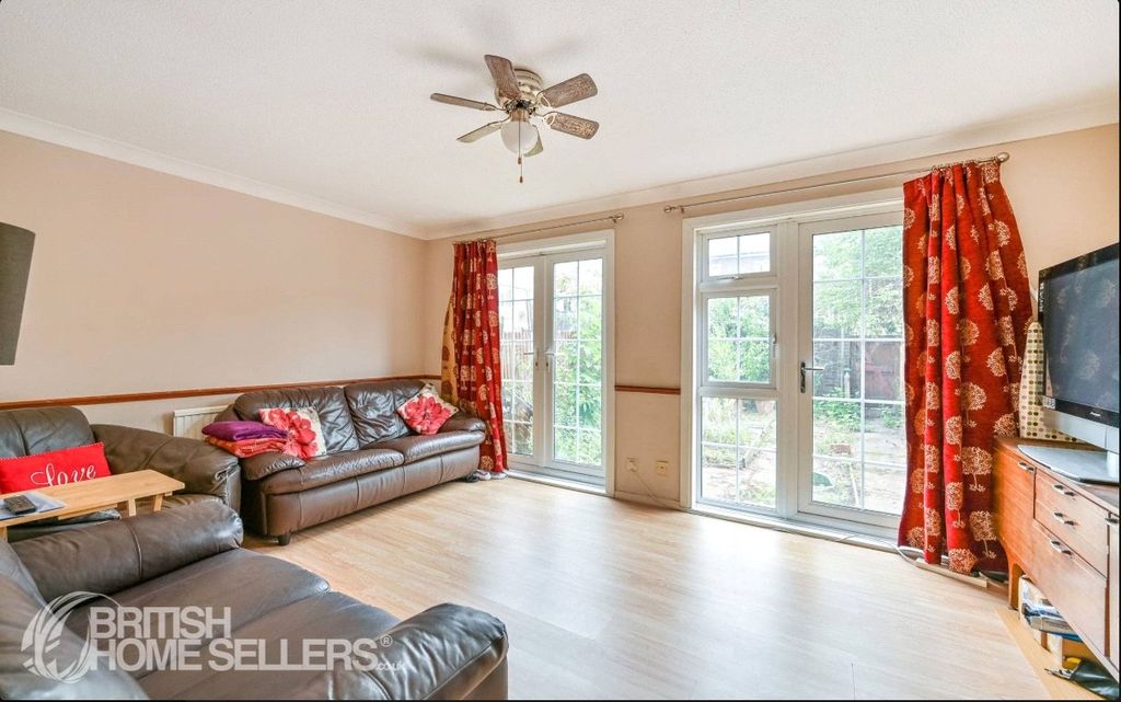 Property photo 2 of 8 Picture No. 09