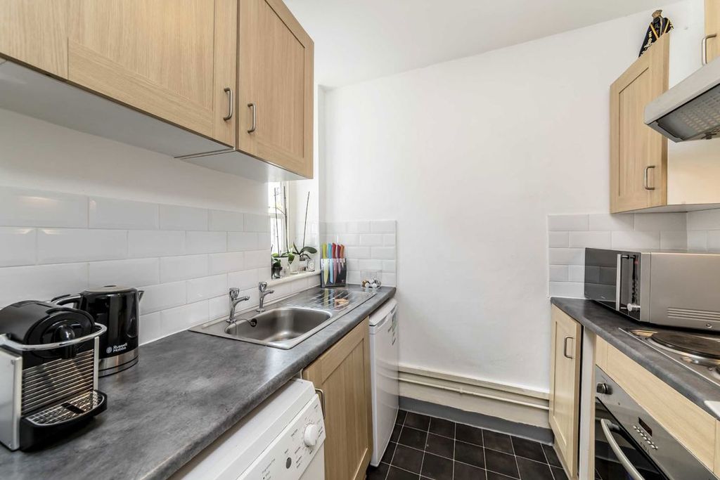 Property photo 3 of 5