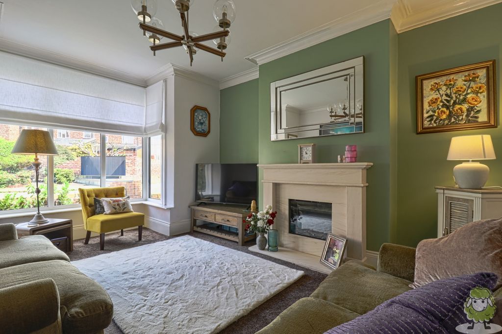 Property photo 2 of 16
