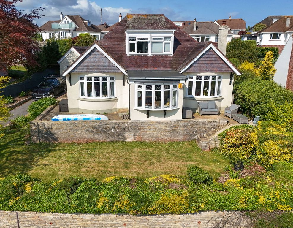 Property photo 1 of 30
