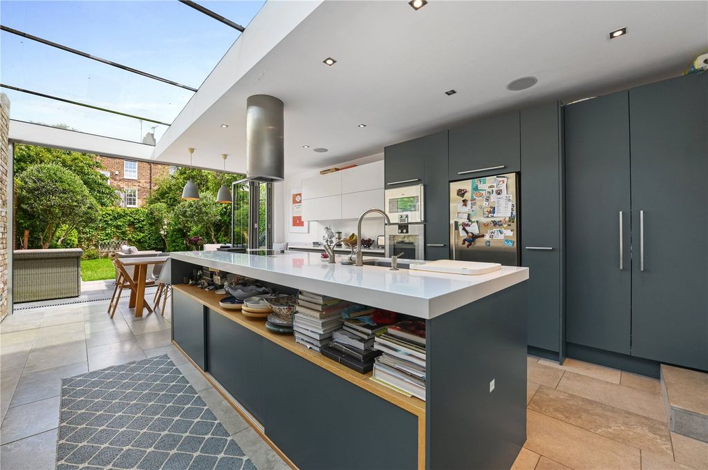 Property photo 1 of 28 Kitchen
