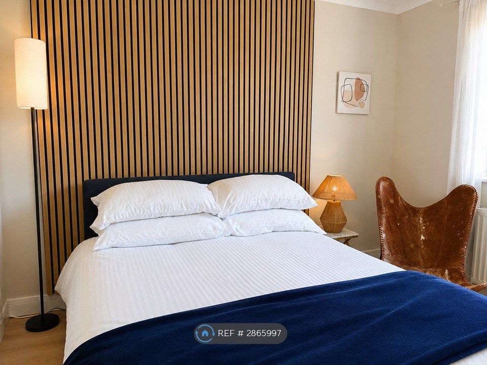 Property photo 3 of 3